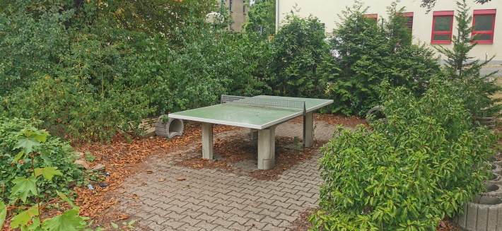 Tischtennisplatte-an-der-Oststraße-in-Leipzig-(Reudnitz-Thonberg)